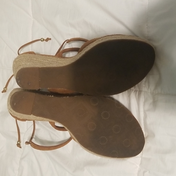 Ugg wedge sandals/espadrilles - Picture 4 of 8